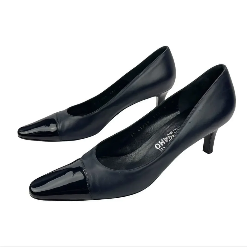 VTG Salvatore Ferragamo Navy  Dual Texture Patent Cap Toe/Leather Heels Pumps 9